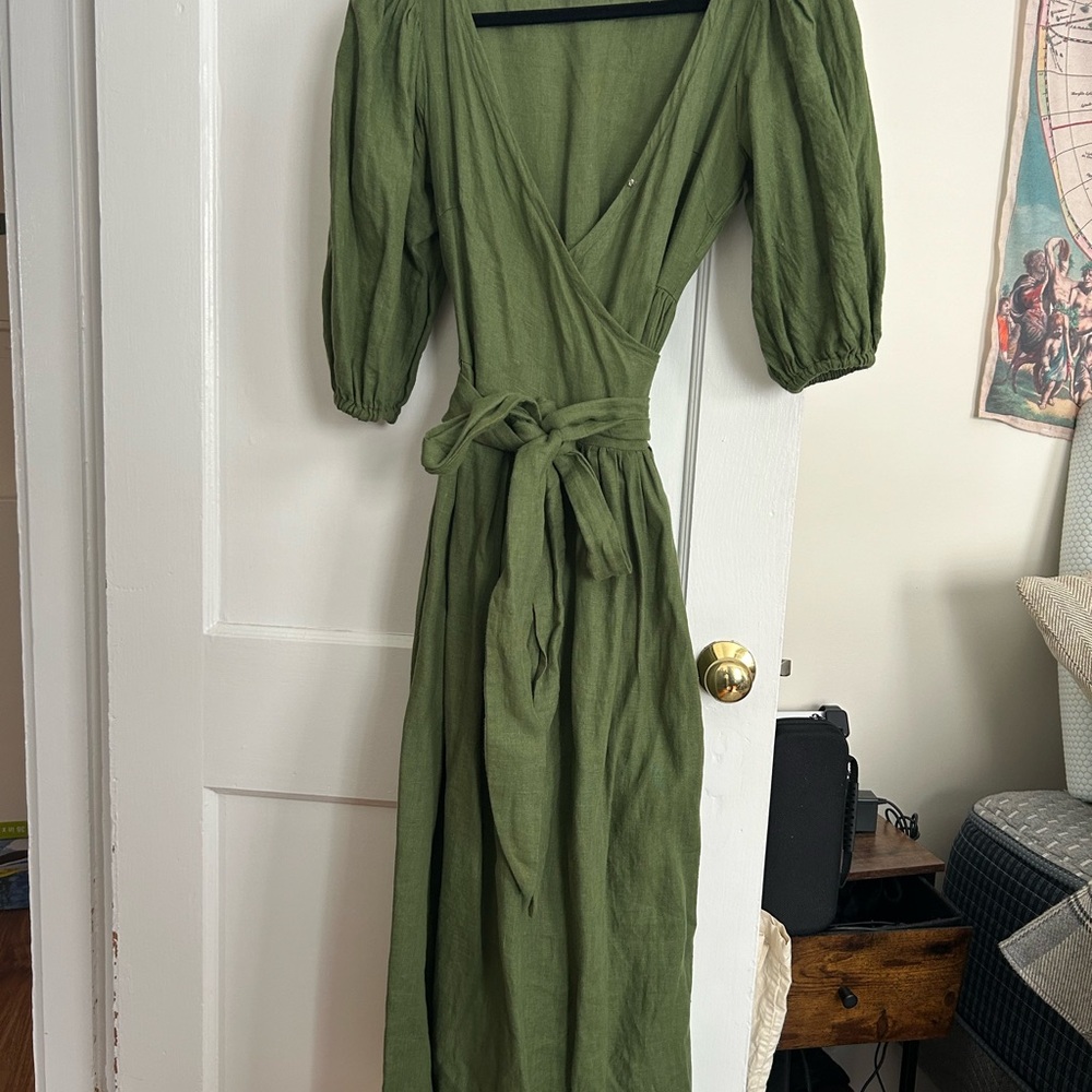 Green Linen Wrap Dress - Picture 6 of 11